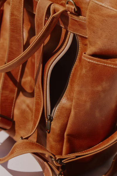 Liam Nappy Bag - Full-Grain Leather 8