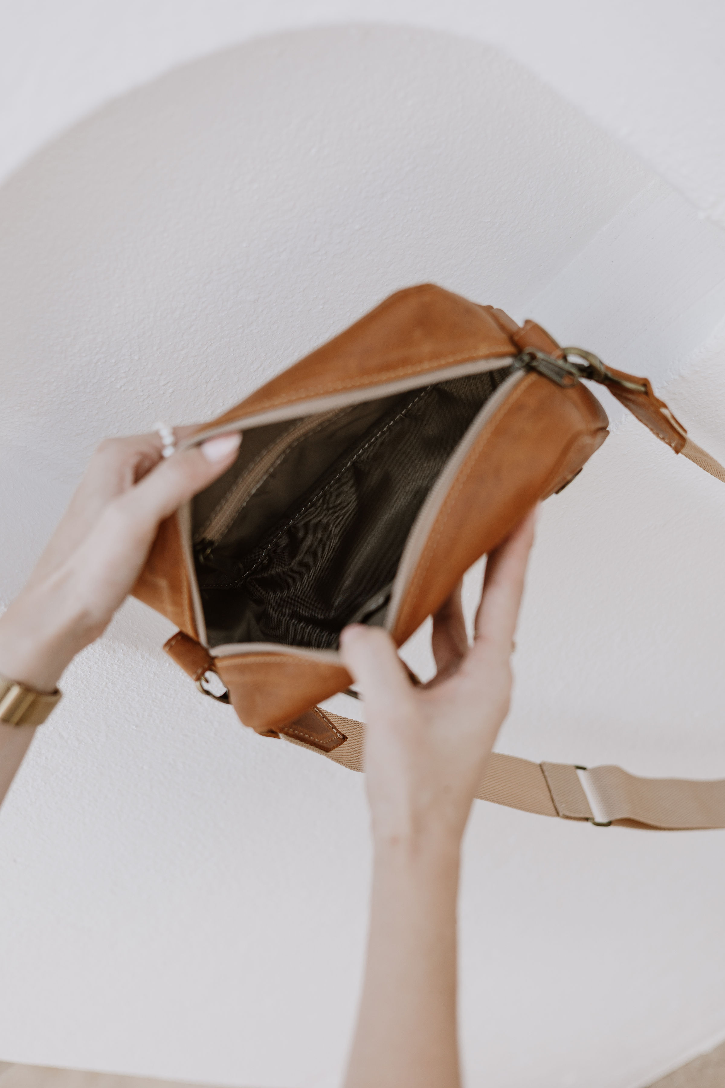 Camera Bag 2.0 - SKU-CBG01 - Diesel Toffee 7